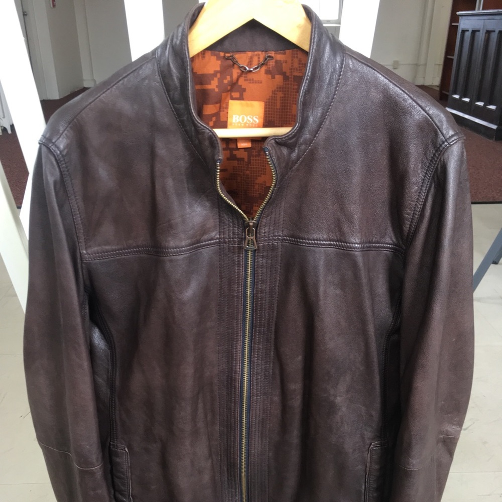 Hugo BOSS beautiful leather motorcycle jacket